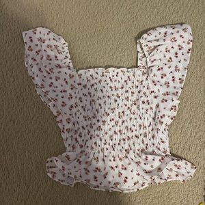 flower print, off shoulder top.